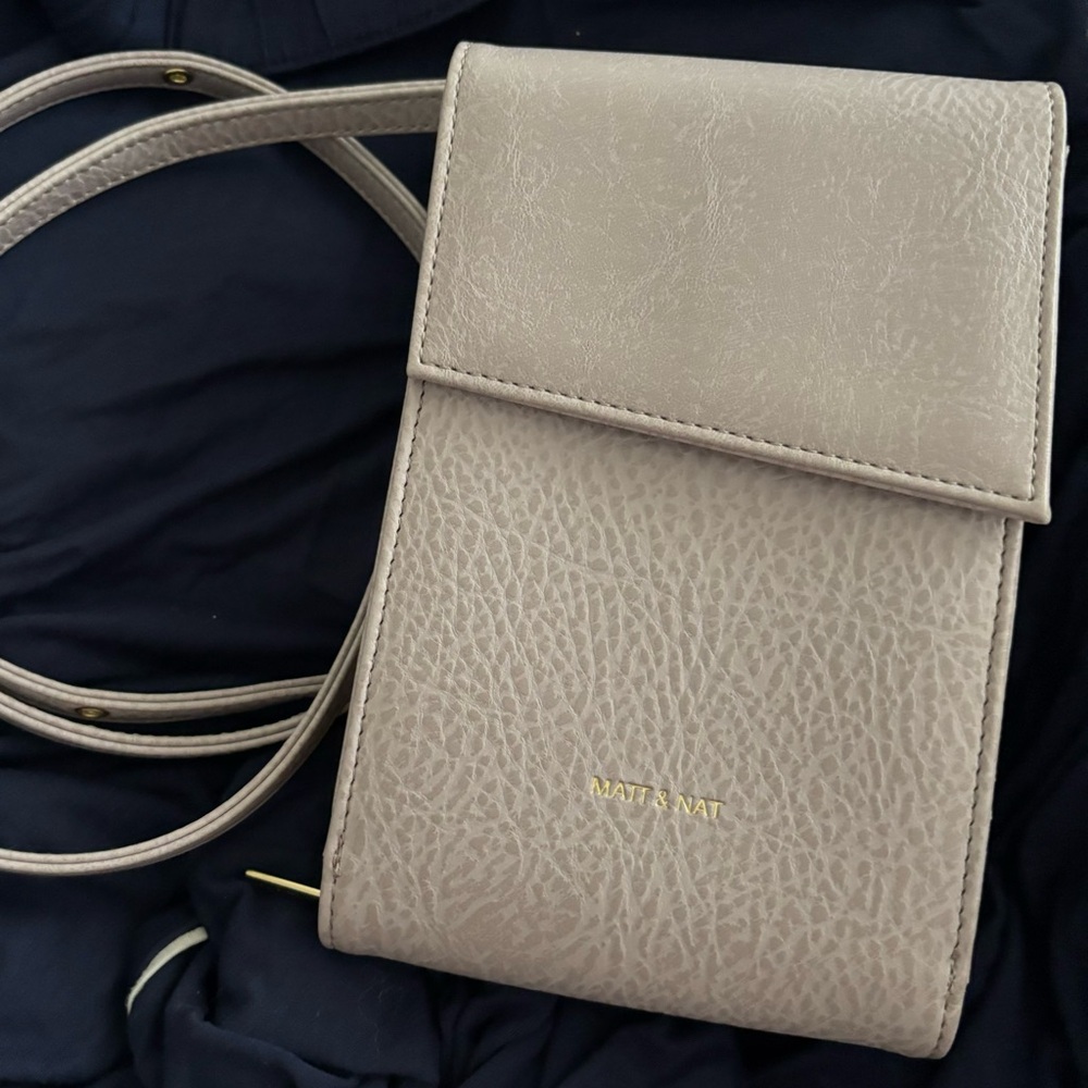 NWOT Matt & Nat Vegan Crossbody Wallet - Purity - lilac/taupe colour -